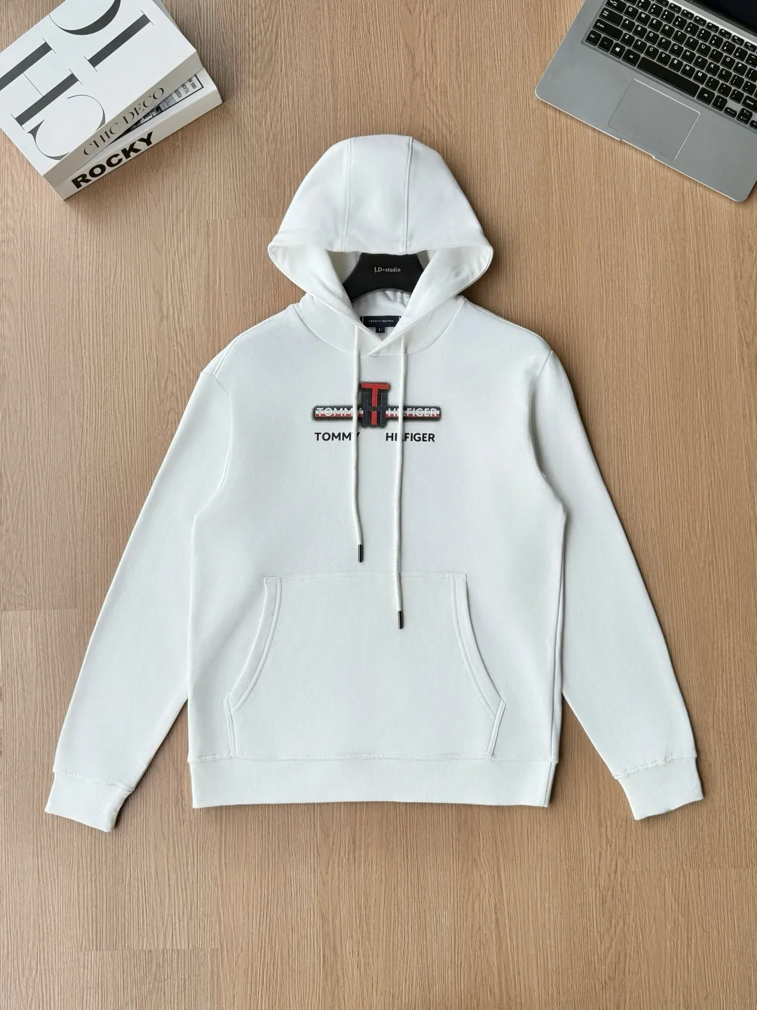 P 130Tommyhihfiger. 2026 Same Style 360 M.L.XL 2XL TM-M 3003